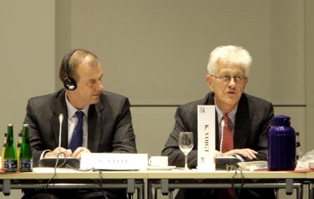 G&eacute;n&eacute;ral Gel&eacute;e, Karsten Voigt